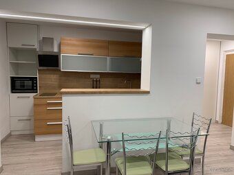 Oferuję do wynajęcia mieszkanie 2+KK o powierzchni 52m²