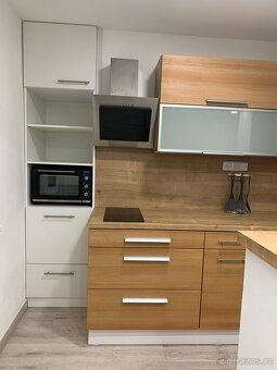 Oferuję do wynajęcia mieszkanie 2+KK o powierzchni 52m²