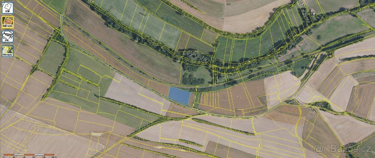 In the cadastral area of Byšice we offer for sale a share