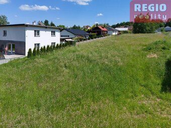 Budowa gruntu o powierzchni 928 m² w spokojnej części