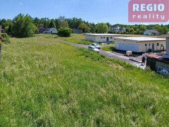 Budowa gruntu o powierzchni 928 m² w spokojnej części