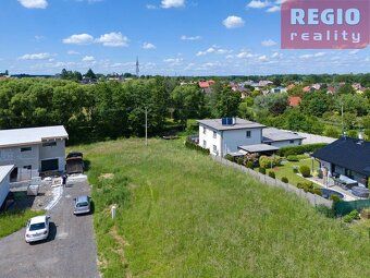 Budowa gruntu o powierzchni 928 m² w spokojnej części