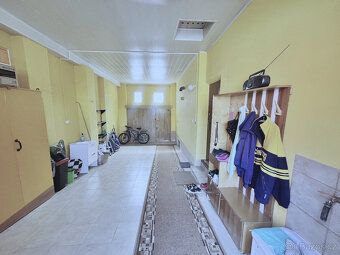 Nabízíme k prodeji pěkně udržovaný rodinný dům v centru male