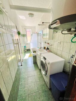 Nabízíme k prodeji pěkně udržovaný rodinný dům v centru male