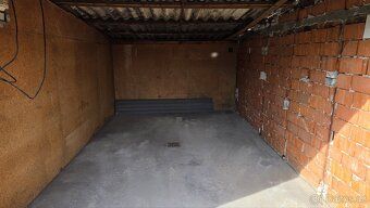 I offer an internal garage for purchase with dimensions