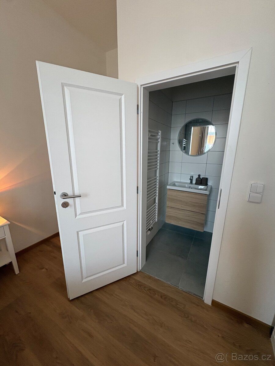 Przytulnie urządzony apartament 2+kk po remoncie w samym