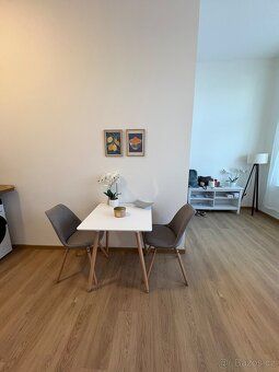 Przytulnie urządzony apartament 2+kk po remoncie w samym