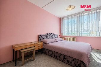 Ми пропонуємо на продаж просторий кооперативний квартира