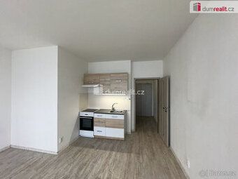 Pronajmu podkrovní 1+kk o celkové ploše 29 m2 v nájemním dom