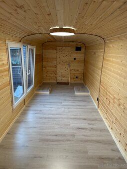 Sell a fully renovated railway car. Size 📏: LWH 7m / 2.1m /