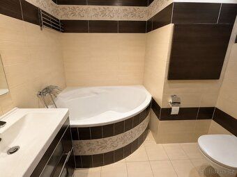 SPACIOUS COOPERATIVE APARTMENT 3+1 | KOPŘIVNICE On behalf