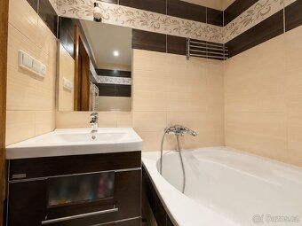 SPACIOUS COOPERATIVE APARTMENT 3+1 | KOPŘIVNICE On behalf