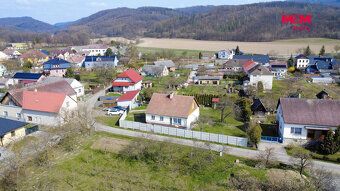 Ponukujem na predaj rodinný dom o dispozícii 4+KK v tichej