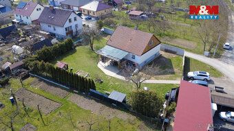 Ponukujem na predaj rodinný dom o dispozícii 4+KK v tichej