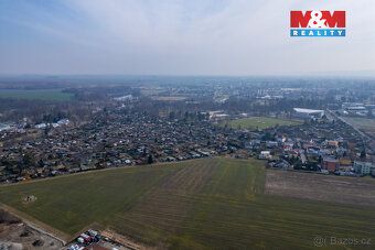 Dovolujeme si nabídnout k podeji pozemek v Opavě-Jaktaři, po