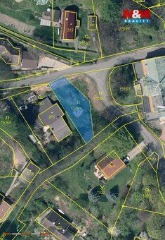 Nabízíme prodej pozemku v obci Česká Kamenice o výměře 372 m