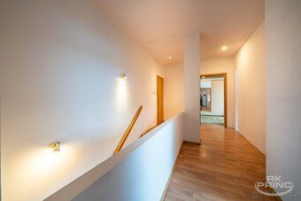 Nabízíme rodinný dům o dispozici 5+kk na pozemku 1.026 m² v 