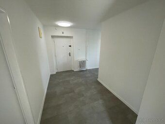 Продаю кооперативну квартиру 3+кк (64 м²) в