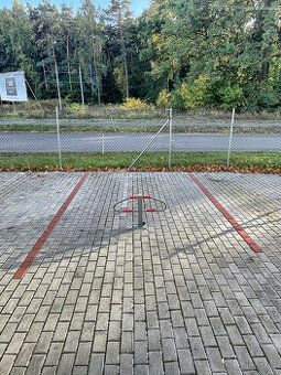 Я зацікавлений у гаражі в Кладно, найкраще Крочехлави та