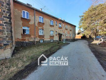 Nr ewidencyjny 00784 Oferujemy na sprzedaż murowaną garaż w