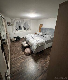 Prodej st. pozemku 932 m² s domem 100 m² Nabízím k prodeji s