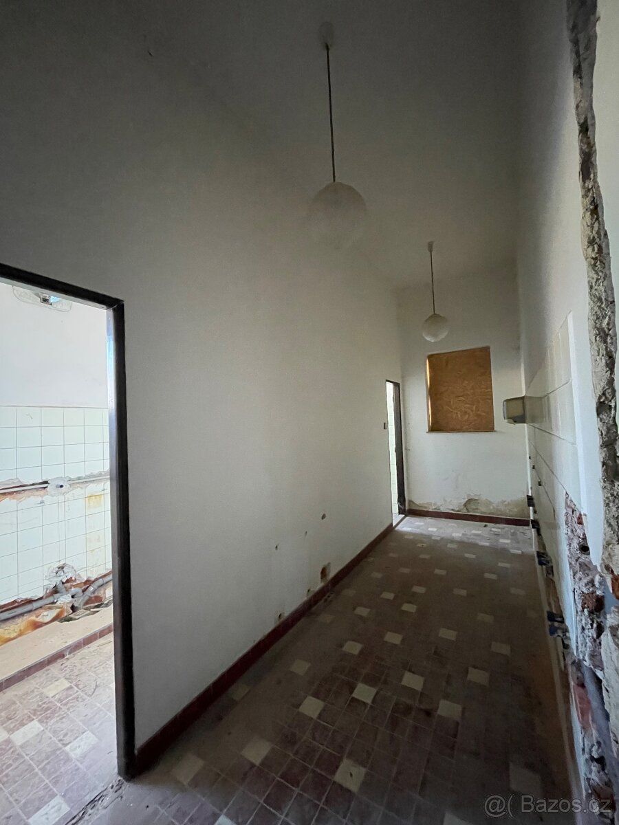 Ponuji priestor na prenájom pre výrobu, sklad. Ide o
