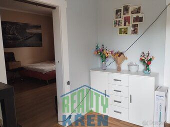 Nr ewidencyjny 004010 Oferujemy na sprzedaż malowniczy dom