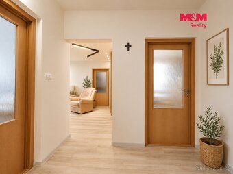 Oferujemy na sprzedaż mieszkanie 3+1 w samym centrum