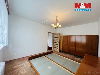 Nabízíme k pronájmu prostorný byt o dispozici 3+1 s balkonem
