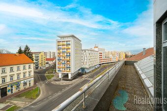 REALDOMUS Vám zprostředkuje pronájem moderních kancelářských