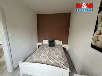 Oferuję na sprzedaż piękny, słoneczny apartament o