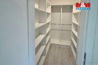 Oferuję na sprzedaż piękny, słoneczny apartament o