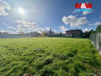 Nabízíme k prodeji pozemek o rozloze 1345 m², ideální pro vý