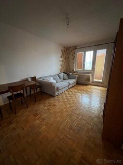 Částečně vybavený byt 2+1 k pronájmu s balkonem
K dlouhodobé