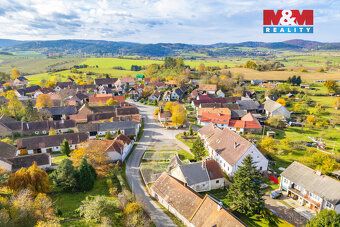 Nabízíme k prodeji rodinný dům v srdci tradiční venkovské ná