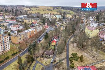 Exkluzivní nabídka prodeje samostatně stojící chaty v srdci 