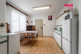 Пропонуємо до продажу односімейний будинок у бажаному