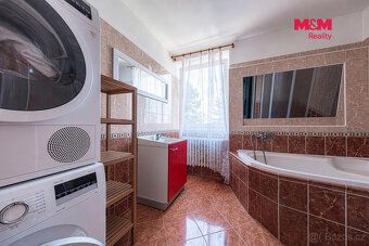 Investiční příležitost v obci Dobrčice. Nabízíme víceúčelový