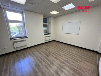 Nabízíme k pronájmu exkluzivní kanceláře celkem 120m2, na ul