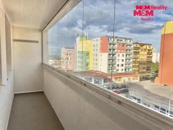 Oferujemy do wynajęcia przestronne i jasne mieszkanie o