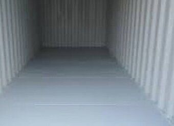 Pronajmu sklad 15 m² v Ostravě. Oplocený areál, kamery, alar
