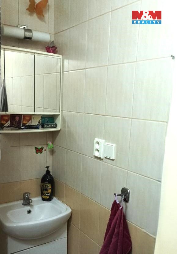 Nabízíme k prodeji byt o dispozici 1+1 a užitné ploše 27 m²,