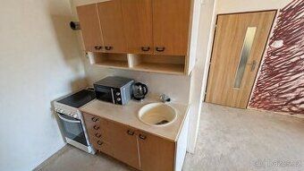 Nabízíme k prodeji byt o dispozici 1+1 a užitné ploše 27 m²,