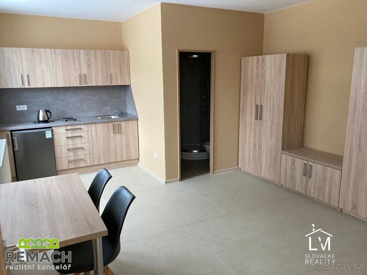 Nr ref. 03588 Oferuję do wynajęcia nowo wyremontowane