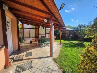 Obecnie oferuję PAŃSTWU DOM RODZINNY z ogrodem, altaną i