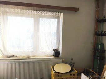 У мене є великий будинок для родини, навіть для двох, з