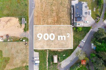 Stavební parcela včetně studieStavební pozemek 900 m², Karlo