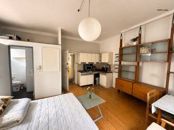 BYT 3+1, 77 m², 1. NADZEMNÍ PODLAŽÍ, SKLEP 19 m², GARÁŽ 17 m