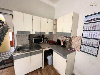 BYT 3+1, 77 m², 1. NADZEMNÍ PODLAŽÍ, SKLEP 19 m², GARÁŽ 17 m