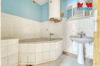 We offer for sale a spacious family house in a quiet part